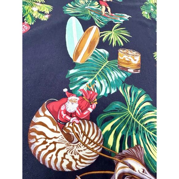 Tommy Bahama Shirt Men's 2XL Hawaiian Santa Print AOP Surfer Silk Camp Holiday - Picture 3 of 15